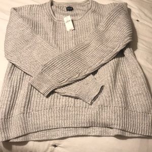 GAP sweater